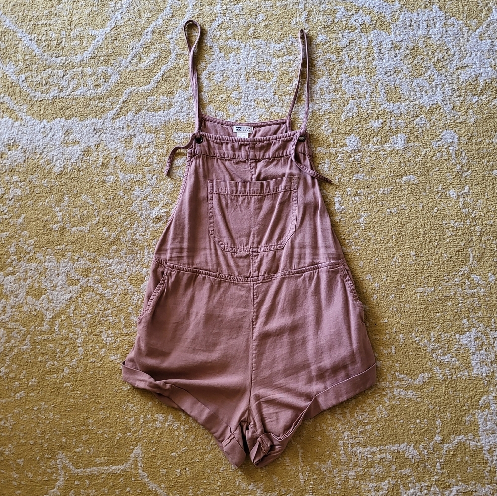 Billabong short overall